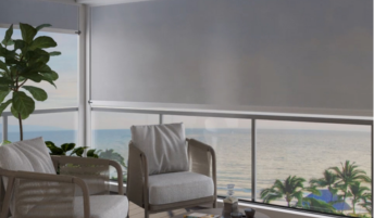 Motorised and Manual: How Ziptrak® DualDrive® Makes Outdoor Living
